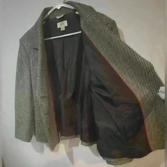 Talbots Black & White Striped Blazer - Plus Petite - (Secret Corporate Goth) - Picture 7 of 12